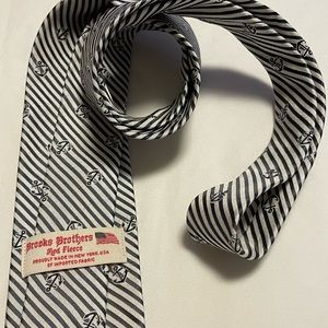 Brooks Brothers Red Fleece Tie